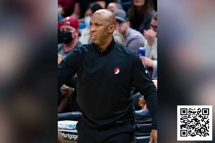 【牌手扑克】从场边到法庭：开拓者主帅比卢普斯涉巨额作弊案，拒不认罪