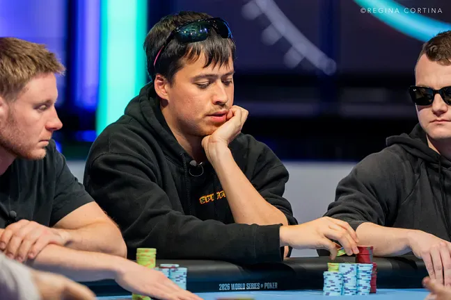 【牌手扑克】2026 WSOP $100k豪客赛决赛桌激战正酣：丁彪全力冲击首条金手链