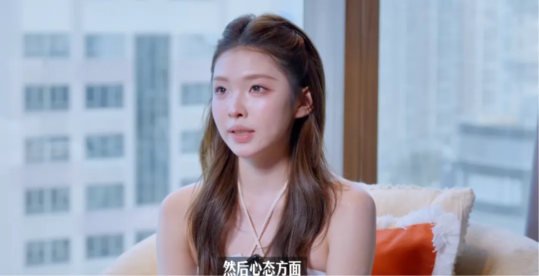 【牌手扑克】牌桌落泪的少女JJE:他们不会心疼,就是使劲的锤,能怎么锤就怎么锤