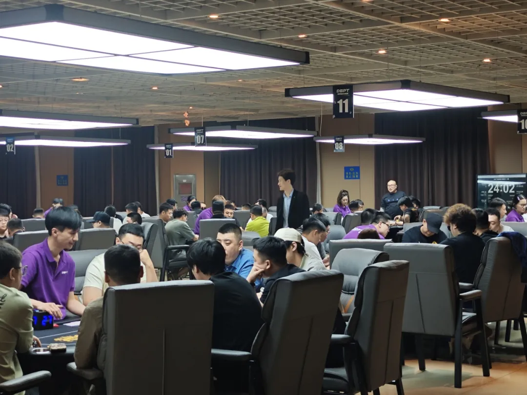 【牌手扑克】DBPT葫芦岛站C组战报:270人次创单日新高,何先生118万记分牌登顶“东北王”