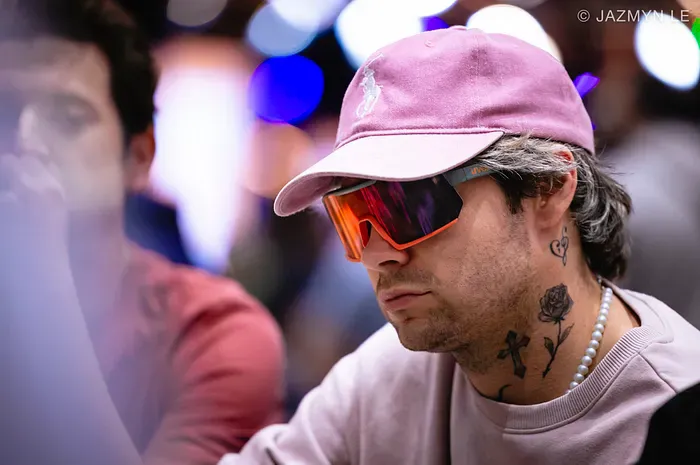 【牌手扑克】离谱!读牌百分百正确却直接出局,WSOP主赛事这手英雄跟注看懵全场