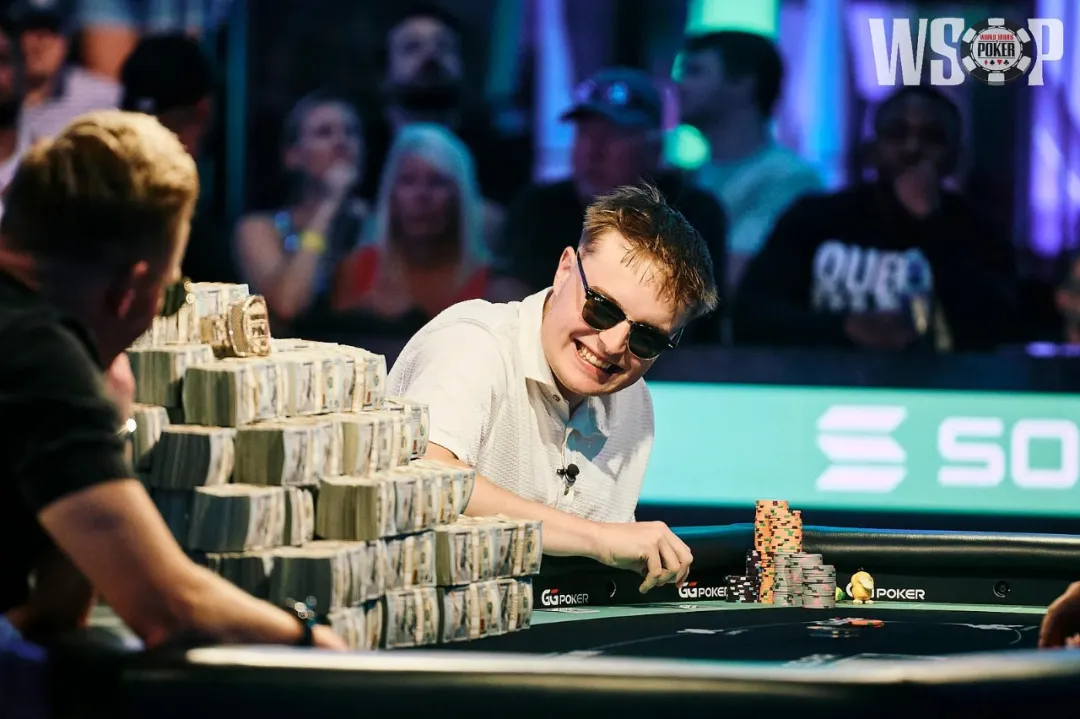 【牌手扑克】WSOP主赛冠军亲自复盘：若河牌不是黑桃，他还会继续开火吗？答案令人大失所望！