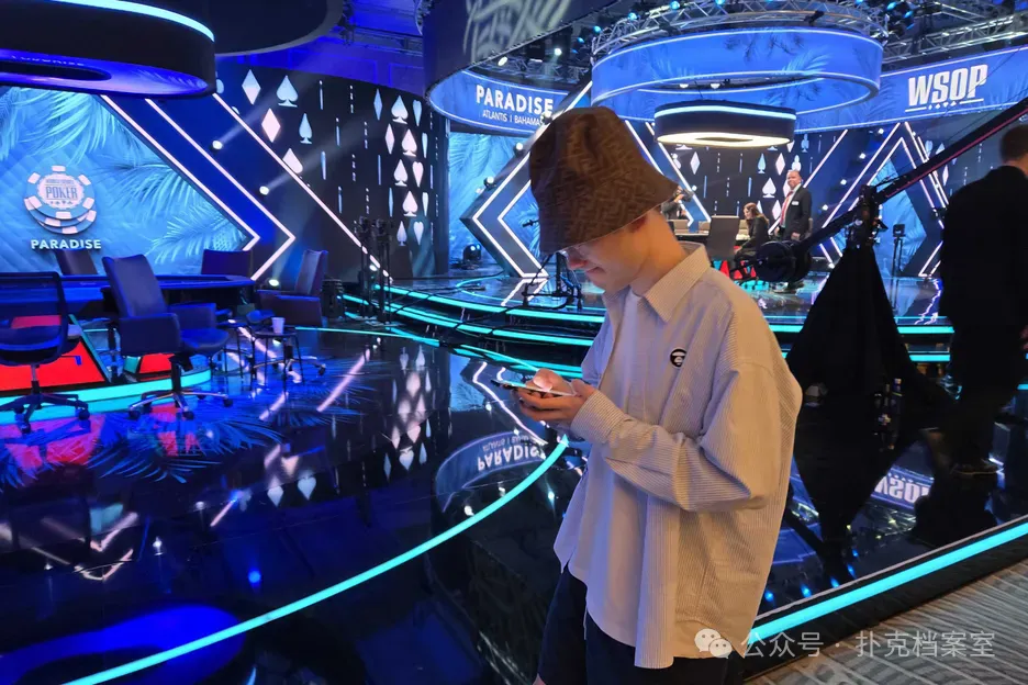 【牌手扑克】你总以为放下手机就能打好牌,但真正的问题是你根本受不了无聊
