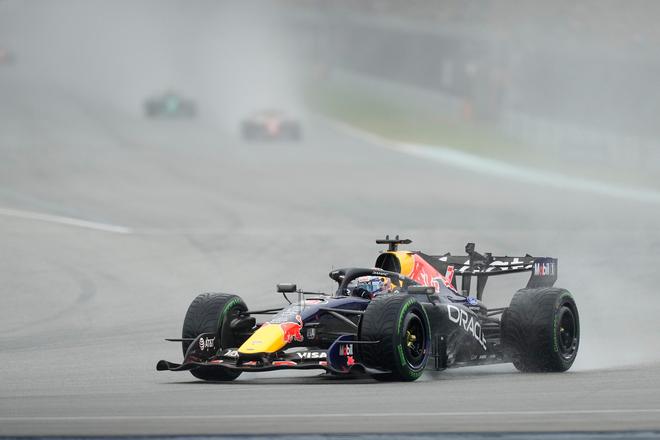 【牌手扑克】F1巴林大奖赛暖胎圈动力异常：国际汽联发布声明，软件更新后比赛正常进行